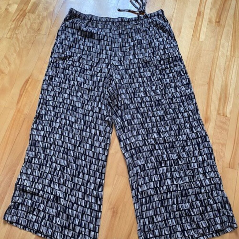 Nice wide legs pants - very light for summer